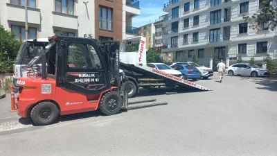 &Uuml;mraniye forklift kiralama 1