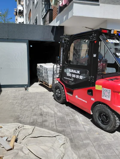 &Uuml;mraniye forklift kiralama 2